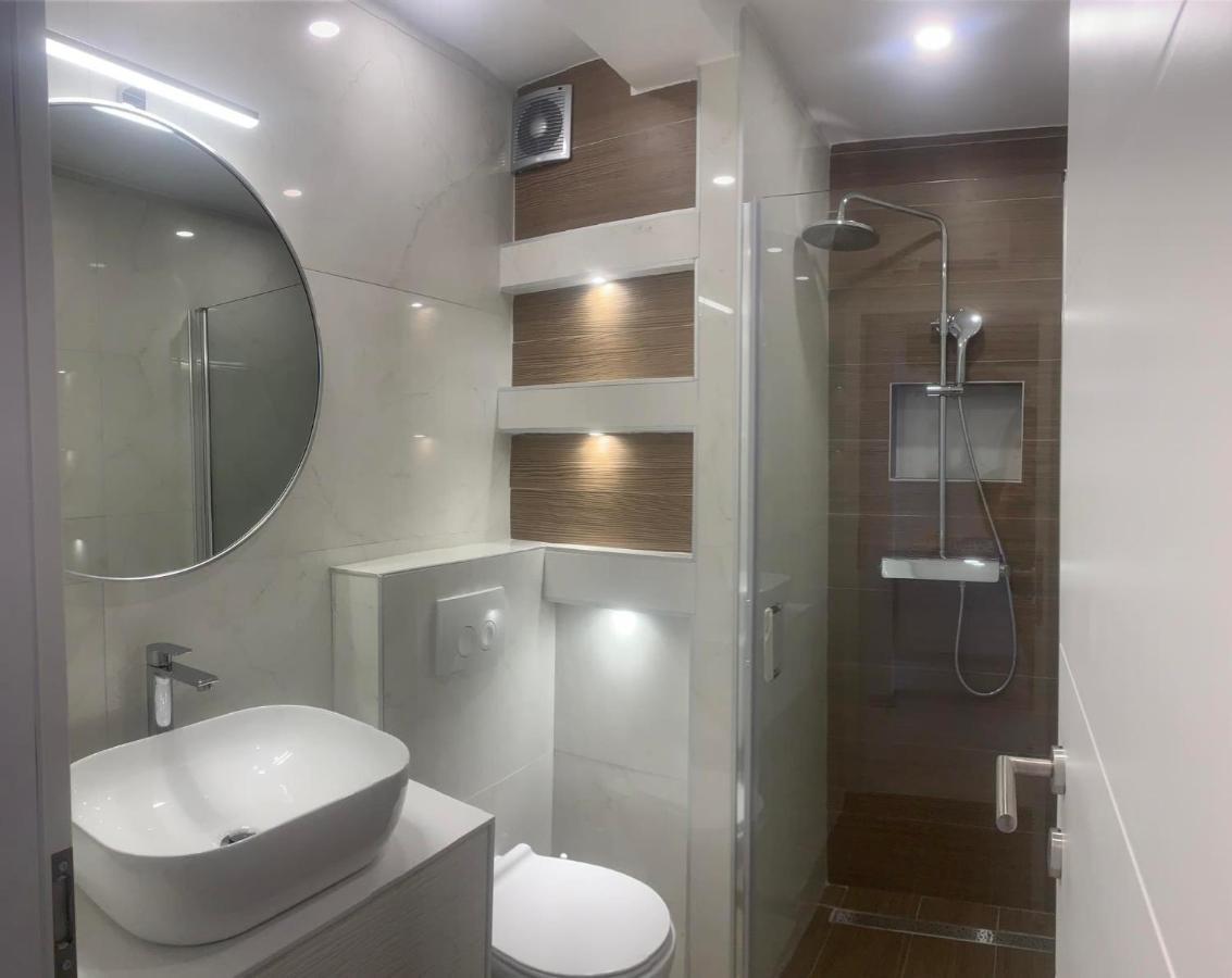 קרק Apartments Ostojic מראה חיצוני תמונה