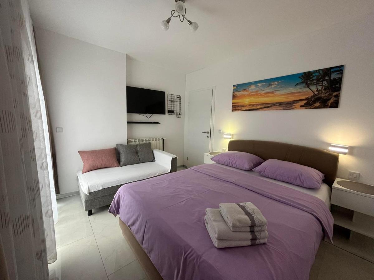 קרק Apartments Ostojic מראה חיצוני תמונה