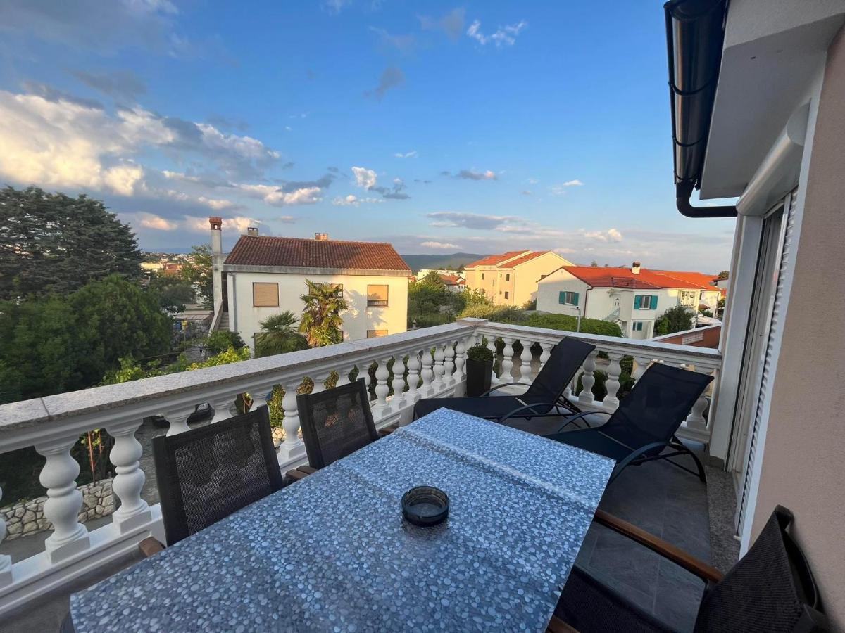 קרק Apartments Ostojic מראה חיצוני תמונה