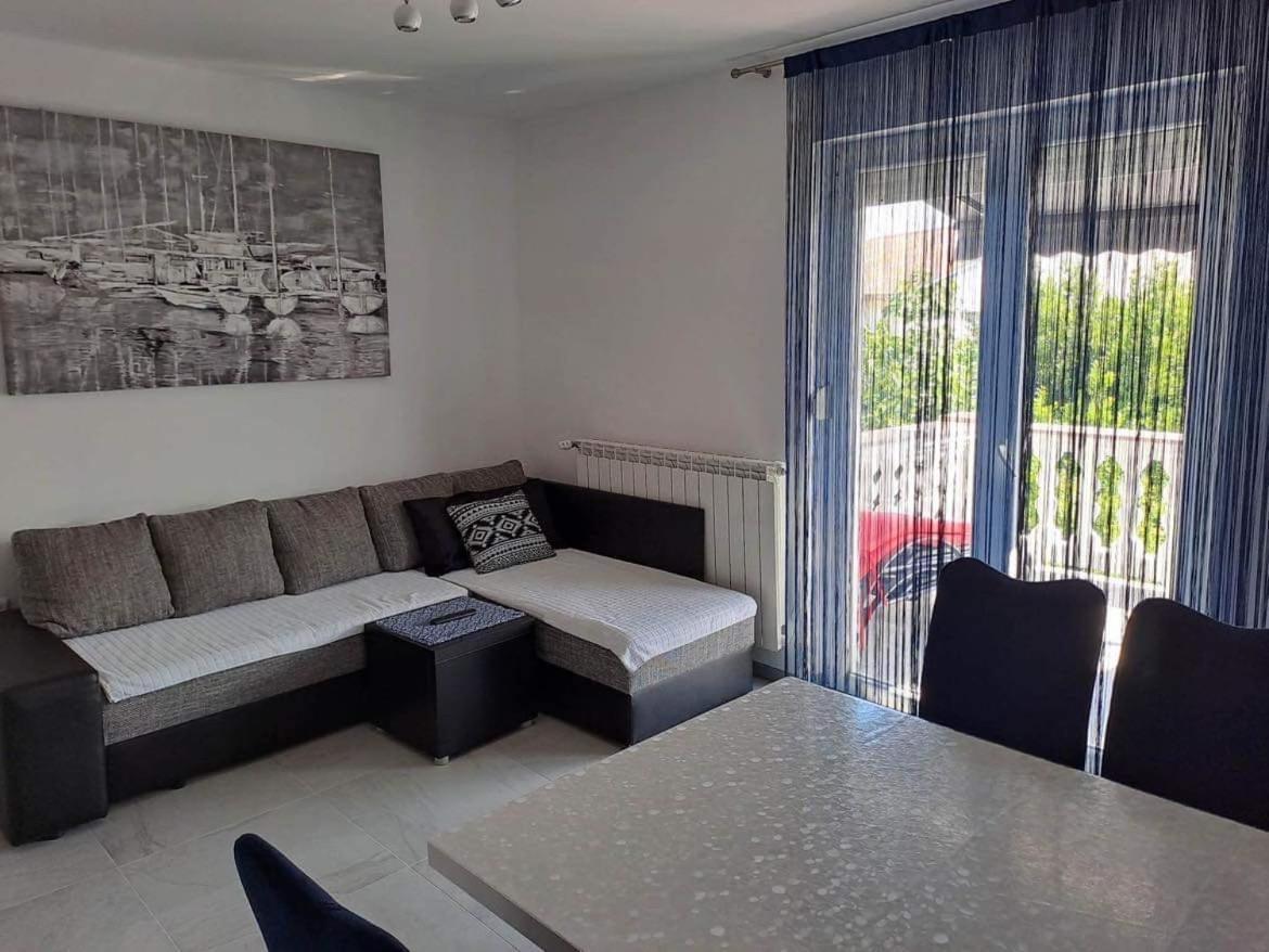 קרק Apartments Ostojic מראה חיצוני תמונה
