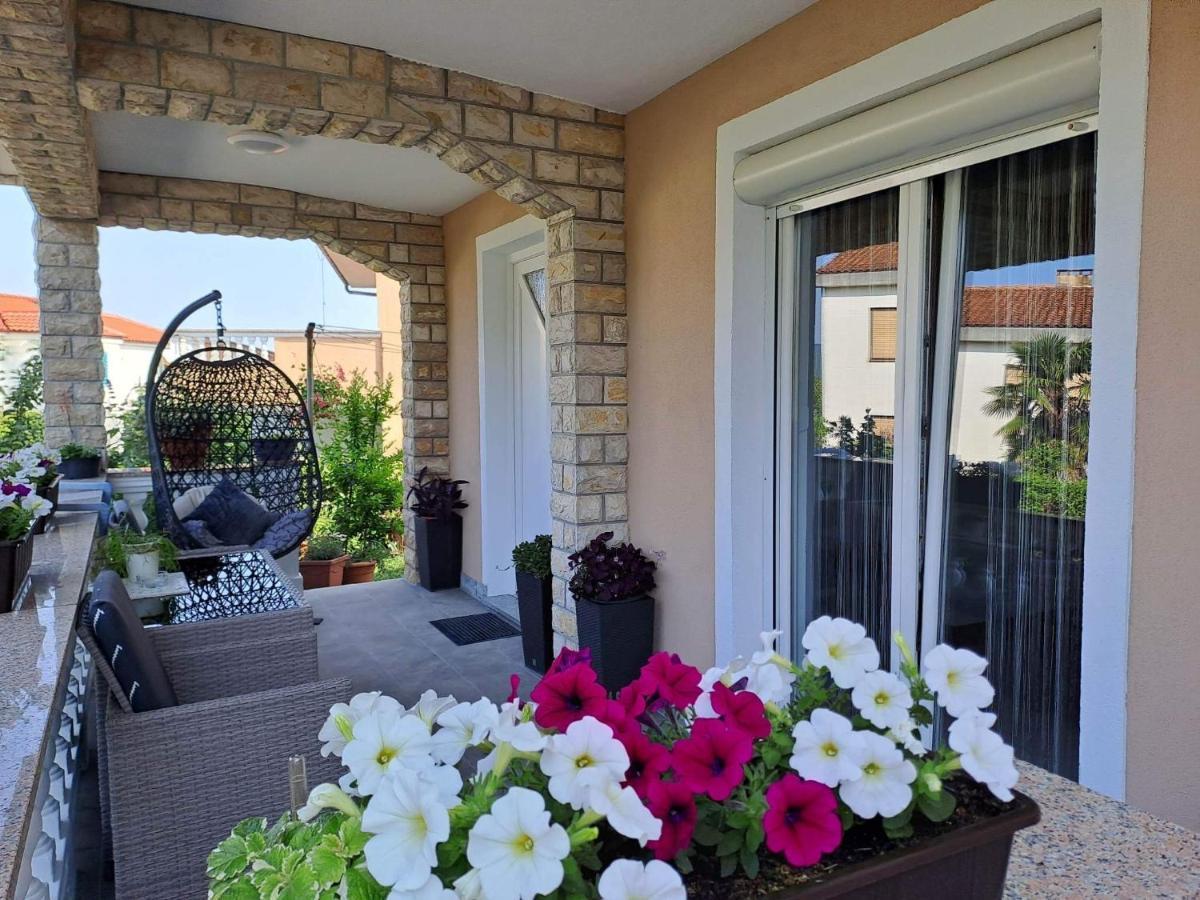 קרק Apartments Ostojic מראה חיצוני תמונה